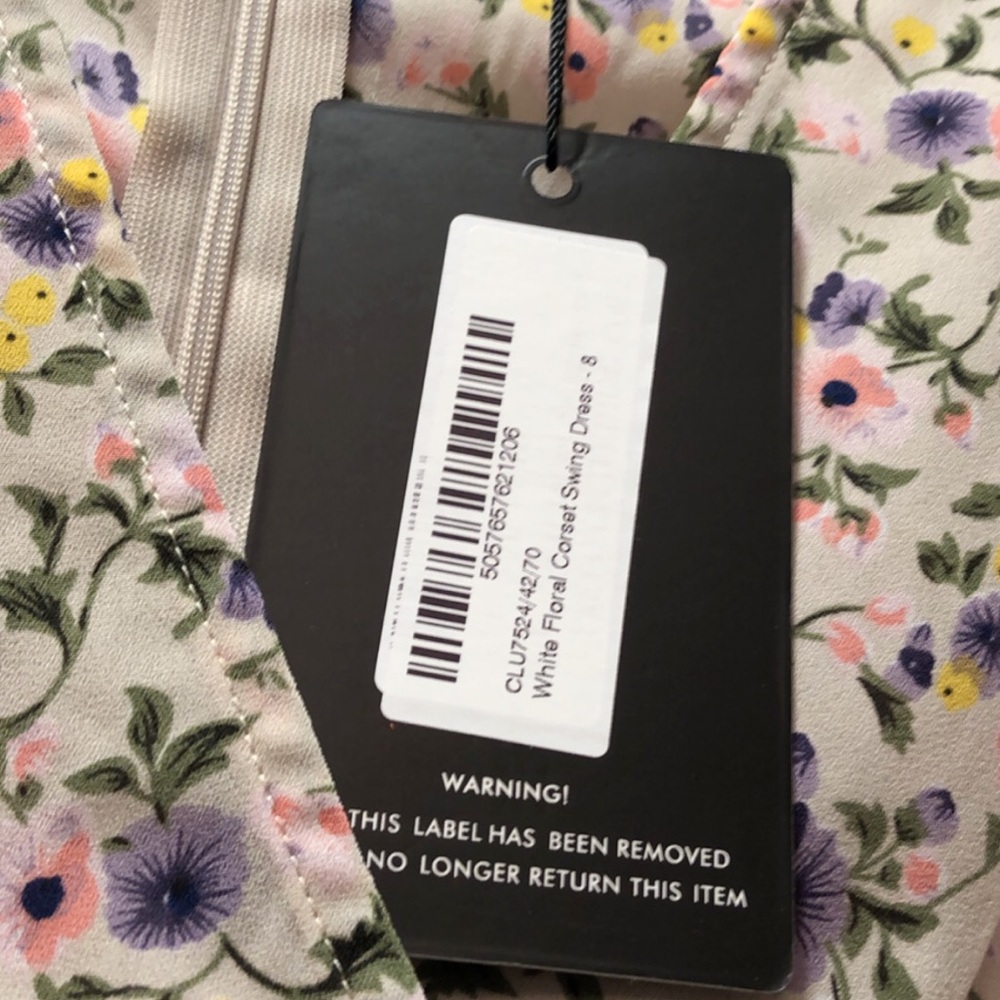 πΌπ»πΈPRETTY FLORAL DRESS πΈπ»πΌ - Picture 3 of 3